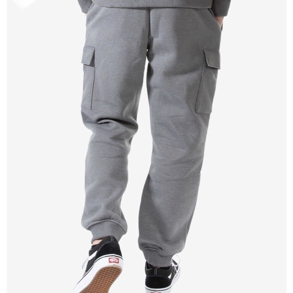 The North Face Coordinates Sweatpants - Picture 2 of 8